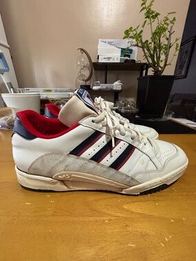 ADIDAS ATP 3000 TENNIS SNEAKERS MADE IN FRANCE IN THE EARLY 1980s men’s.